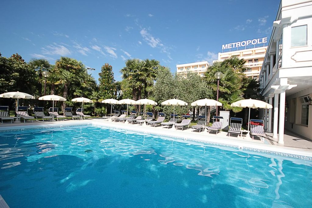 1-hotel-metropole